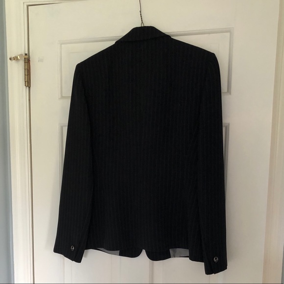 Tahari pinstripe pant suit - Picture 4 of 8